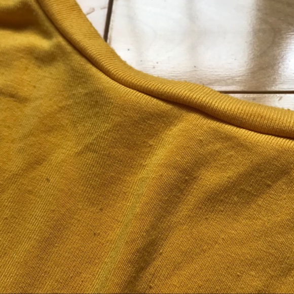 tee - Picture 2 of 2